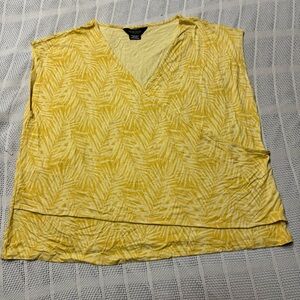 Michel Studio Yellow Palm-Print sleeveless V-Neck Crossover Women’s Top